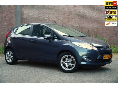 Ford Fiesta 1.25 Titanium, Climat, Cruise, Voorruitverwarming, LM Velgen, Ned. Auto