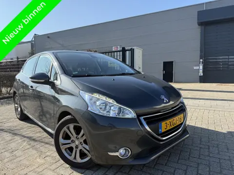 Peugeot 208 1.6 e-HDi Allure Navigatie/ClimaAuto 2014
