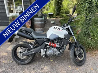 Yamaha MT-03 (bj 2012)