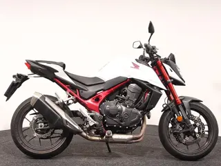 Honda CB 750 Hornet (bj 2023)