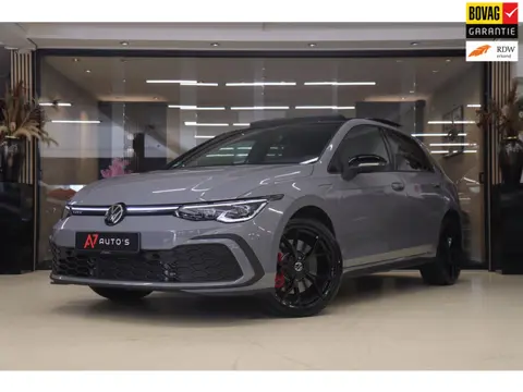 Volkswagen Golf 1.4 eHybrid GTE / HEADUP/PANO/IQLIGHT/CAM/CARPLAY/VOL