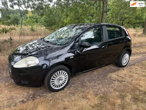 Fiat Grande Punto 1.4 Active APK 30-07-2027