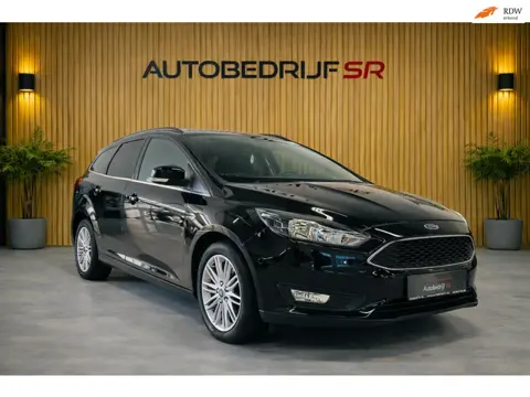 Ford Focus Wagon 1.0 Titanium Cruise Controle! Navigatie! PDC! Vol opties!