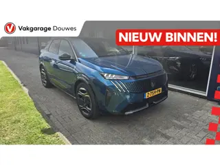 Peugeot e-3008 GT 73 kWh |NAP|1e eigenaar|DOH|Pano|99% SOH