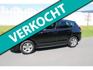 Peugeot 3008 1.6 THP Allure met Navigatie en Climate control