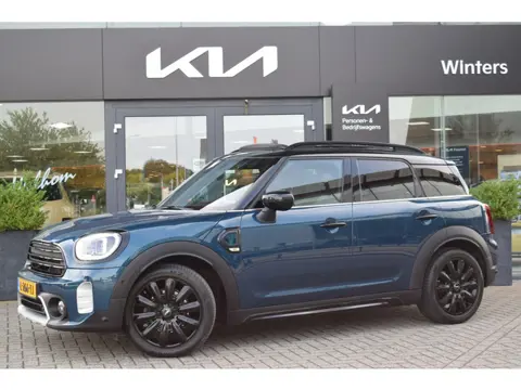 MINI Countryman 1.5 Cooper Boardwalk Edition | Schuif/Kanteldak | Leder | Camera | Navigatie | Apple