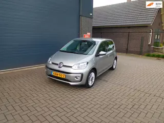 Volkswagen UP! 1.0 BMT high up!