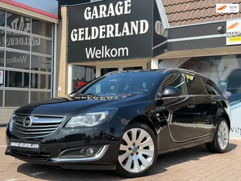 Opel Insignia Sports Tourer 2.0 T Cosmo 4x4 250PK | Volleder | Virtual | Apple/Android | Trekhaak | 
