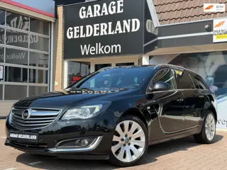 Opel Insignia Sports Tourer 2.0 T Cosmo 4x4 250PK | Volleder | Virtual | Apple/Android | Trekhaak | 
