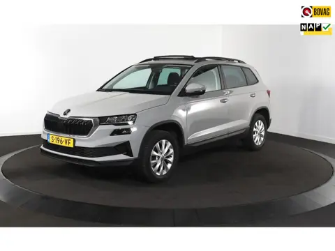 Skoda Karoq 1.5 TSI ACT Business Edition PANORAMADAK/WEGKLAPBARE TREKHAAK/STEEL GREY!