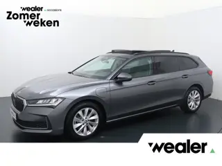 Škoda Superb Combi 1.5 TSI PHEV Business Edition | 204 PK | SoH 100% | Trekhaak | Panoramadak | Adap
