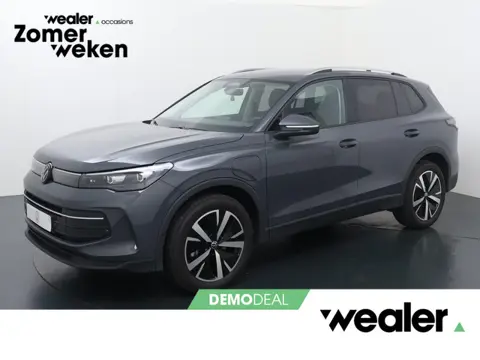 Volkswagen Tiguan Life Edition 1.5 eHybrid 204 PK DSG | Trekhaak wegklapbaar | Stoel- & stuurwielver