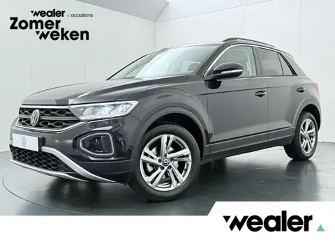 Volkswagen T-Roc 1.5 TSI Life | 150 PK | Trekhaak afneembaar | Adaptive Cruise Control | Achteruitri