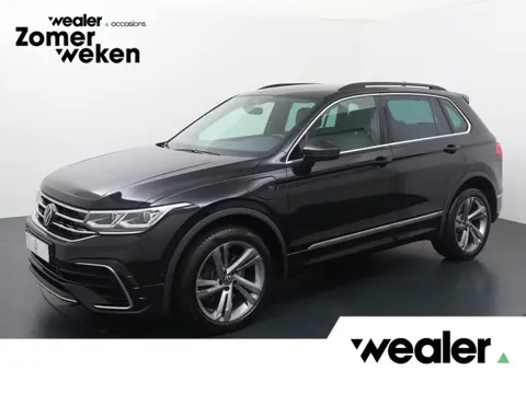 Volkswagen Tiguan 1.4 TSI eHybrid R-Line Business+ | 245 PK | SoH 94% | Matrix LED koplampen (IQ.Lig