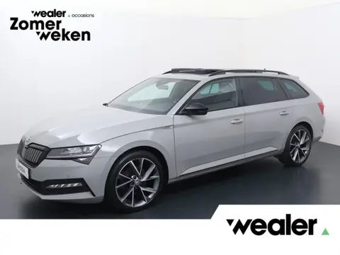 Škoda Superb Combi 1.4 TSI iV Sportline Business | 218 PK | SoH 94% | Panoramadak | Matrix LED kopla