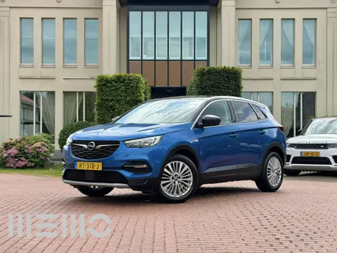 Opel Grandland X 1.2 Turbo Business Executive Nieuwe Ketting - Apple Carplay - Trekhaak