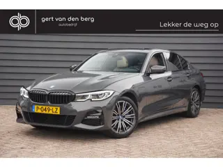 BMW 3-serie 320e Business Edition Plus - M SPORT - LASER LED - SCHUIFDAK - LEDER - CARPLAY -