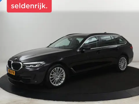BMW 5-serie 530e Executive | Leder | Trekhaak | Stoelverwarming | Live Cockpit | Carplay | Achterban