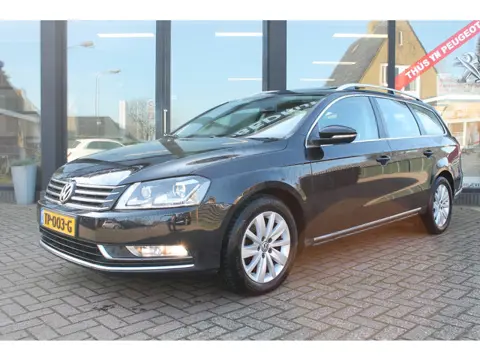 Volkswagen Passat Variant 2.0 TDI R-line BlueMotion Stoelverwarming/Trekhaak/Navi/Cruise!