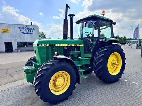 John Deere 4050 4WD