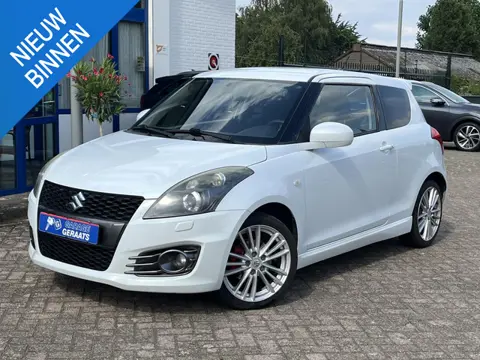 Suzuki Swift 1.6 Sport Sportstoelen, Navigatie, Cruise control, Apple carplay/Android auto.