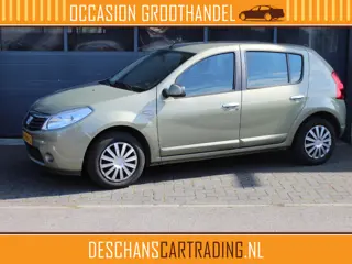 Dacia Sandero 1.6 Lauréate Airconditioning, Electr Pakket, Trekhaak, 125.000 km!!