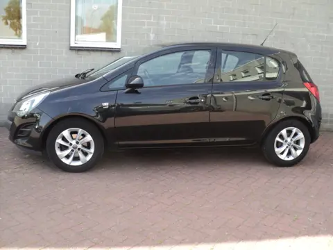 Opel Corsa 1.4-16V Comfortline bom vol 5drbj2014