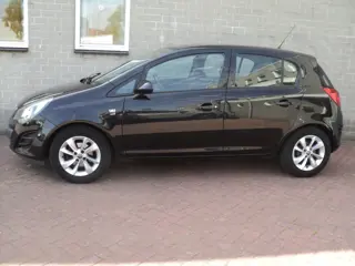 Opel Corsa 1.4-16V Comfortline bom vol 5drbj2014