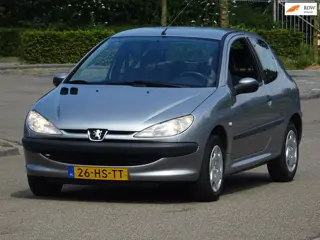 Peugeot 206 1.4 XT 109DKM AUTOMAAT NAP/ELEKRAM/APK 2027