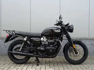 Triumph BONNEVILLE T120 BLACK (bj 2017)