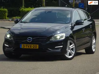 Volvo V60 2.4 D6 AWD Plug-In Hybrid Summu AUTOMAAT LEER/NAVI