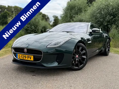 Jaguar F-TYPE 2.0T R-Dynamic / Panoramadak / Meridian / Camera / Alcantara bekleding / Keyless entry
