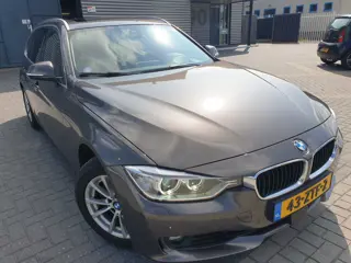 BMW 3-serie Touring 320i High Executive
