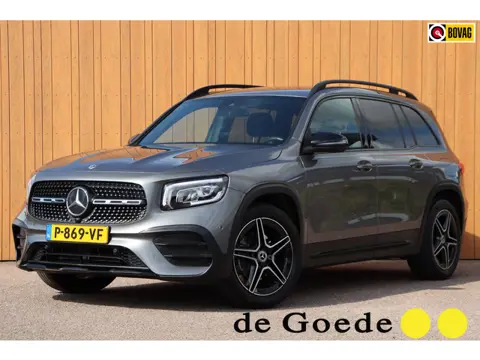 Mercedes-Benz GLB 200 Business Solution AMG org.NL el.trekhaak leer+vw camera ambient.lighting