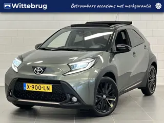 Toyota Aygo X 1.0 VVT-i MT Premium OPEN DAK | TWO TONE | NAVIGATIE | ZEER LUXE!