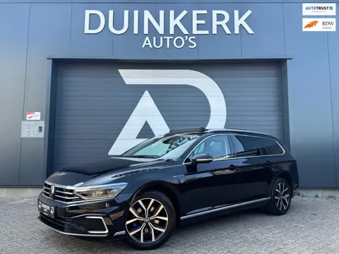 Volkswagen Passat Variant 1.4 TSI PHEV GTE Business | Automaat | Panoramadak | ACC | PDC | Lane Assi