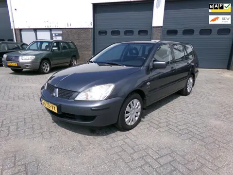 Mitsubishi Lancer Station Wagon 1.6 Inform