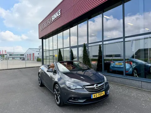 Opel Cascada 1.6 Turbo Innovation 200PK LEDER (bj 2016)