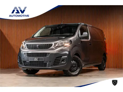Peugeot Expert 2.0 BlueHDI L2 Premium | CarPlay | Navigatie | 3-Zitter | Cruise control | Airco | Ni