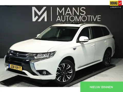 Mitsubishi Outlander 2.0 PHEV Premium / PANO / 360 / KEYLESS / STUUR+STOELVERW