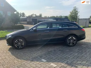 Mercedes-Benz CLA-klasse Shooting Brake 250 e AMG Line Trekhaak Nette auto veel opties plug in