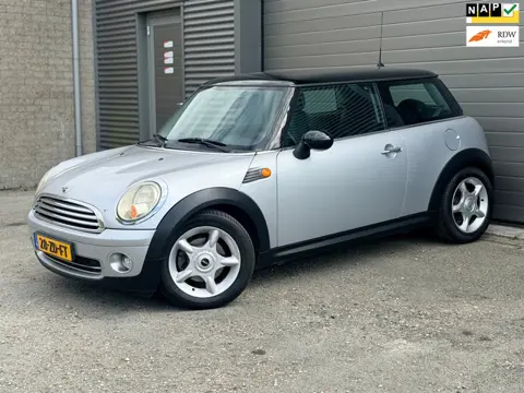 Mini 1.6 Cooper Pepper
