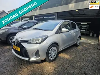 Toyota Yaris 1.3 VVT-i Style | 2E EIGENAAR | 3/6 OF 12 MND GARANTIE | AUTOMAAT | NAVI | CAMERA | CRU