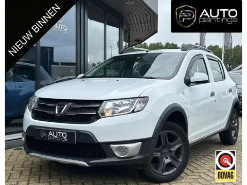 Dacia Sandero 0.9 TCe Stepway Lauréate 90PK | NL AUTO | NAP | Navigatie | Airco | Parkeersensoren | 