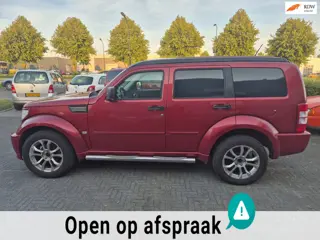 Dodge Nitro 2.8 CRD R/T . LEES TEKST