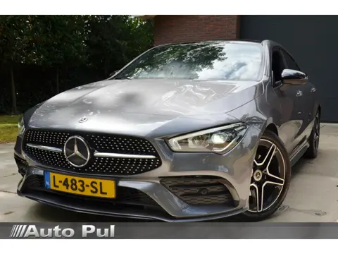 Mercedes-Benz CLA-klasse 180 Business Solution AMG Automaat/Navi/Ecc/Pdc/Panoramadak/Matrix LED kopl