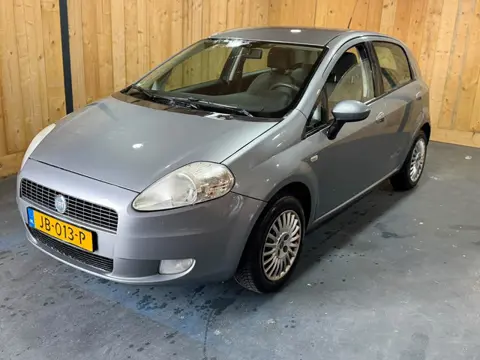 Fiat Grande Punto 1.4 Active 2006 5-Deurs Airco APK 07-2027