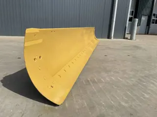 Cat 12K Moldboard (bj 2026)