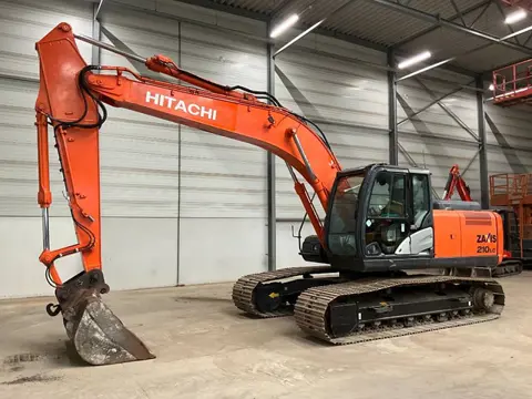 Hitachi ZX 210 LC-5B (bj 2014)