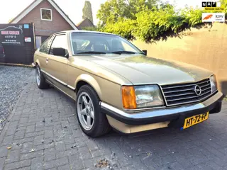Opel MONZA SC Automaat Schuif/ kantel dak Lm Trekhaak 46691 Km NAP